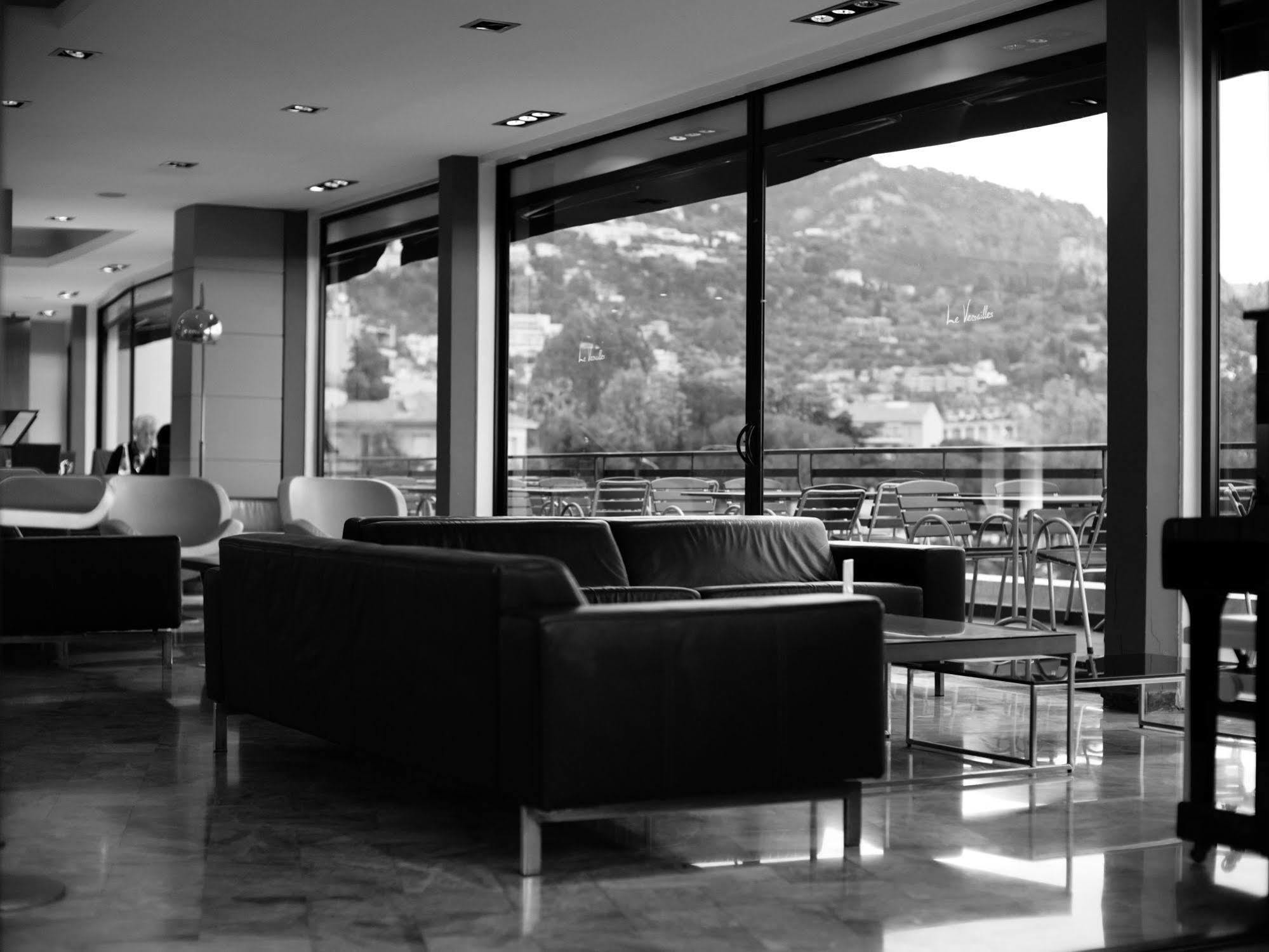 Hotel Le Versailles Villefranche-sur-Mer Exterior photo