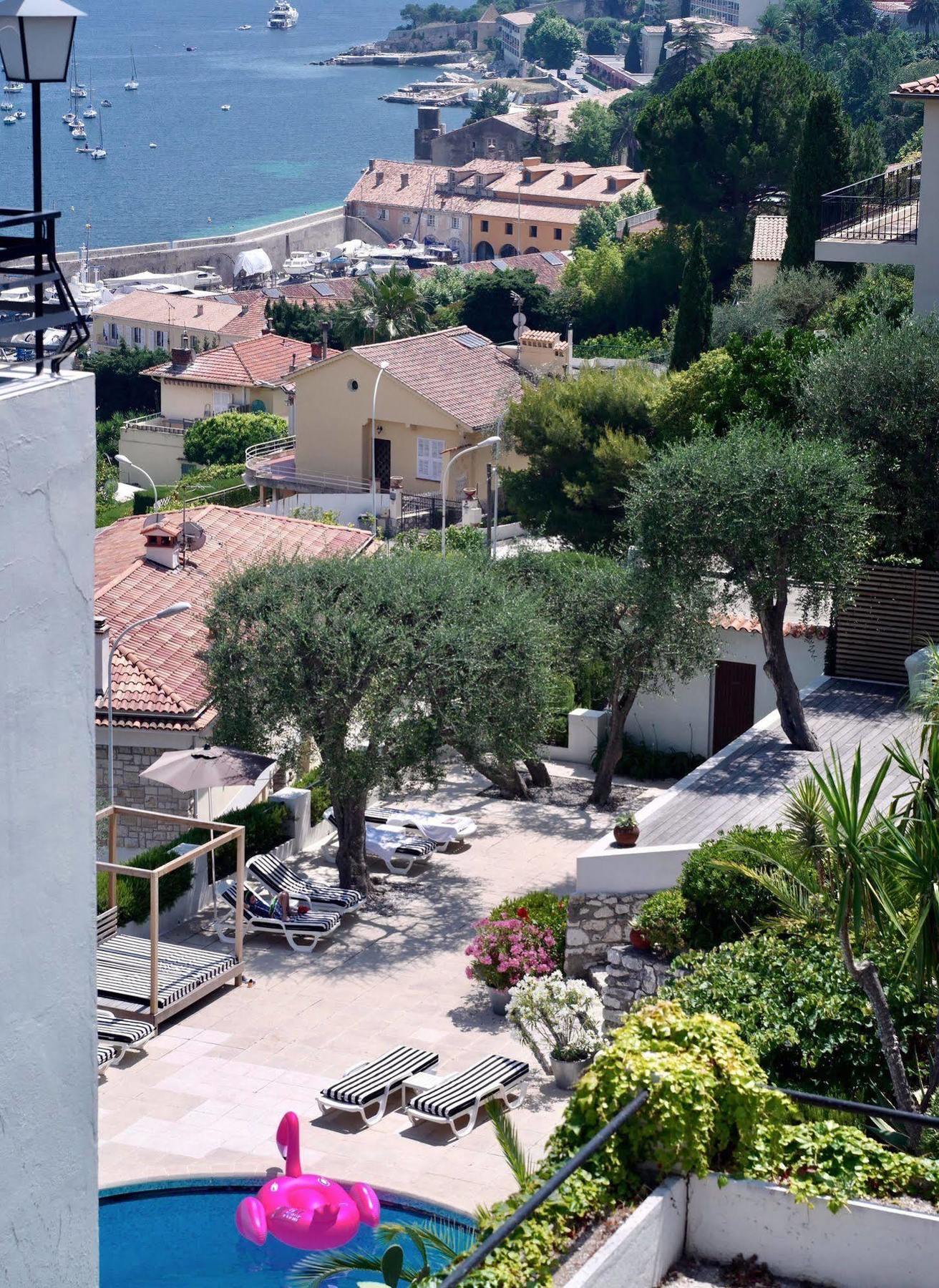 Hotel Le Versailles Villefranche-sur-Mer Exterior photo